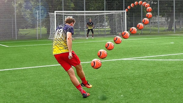 cách sút bóng mạnh